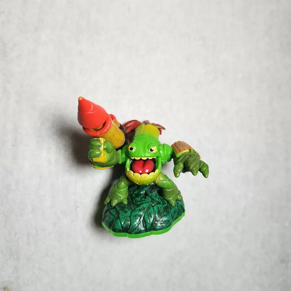 Skylanders Spyro's Adventure Boomer and Zook Video Game Figure 2011 Pre-owned